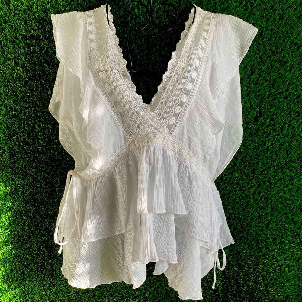 Chelsea & Violet lace flowy shirt